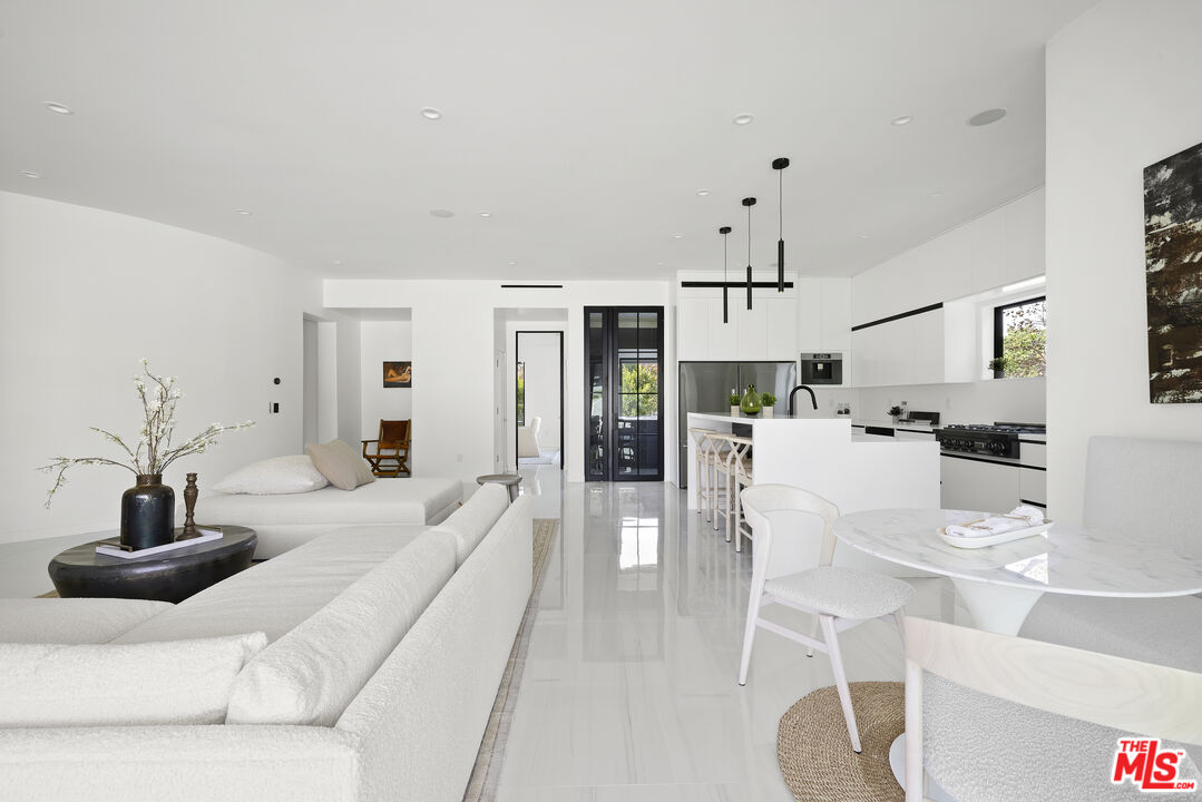 400 S Mccadden Pl