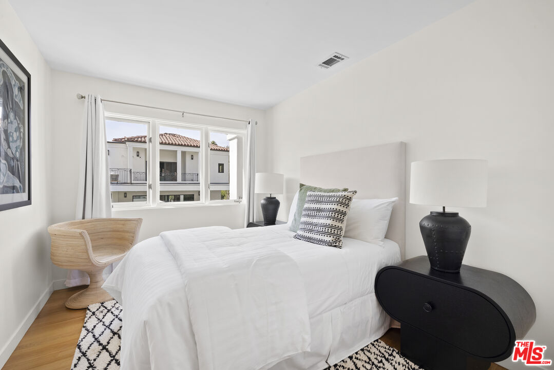 400 S Mccadden Pl