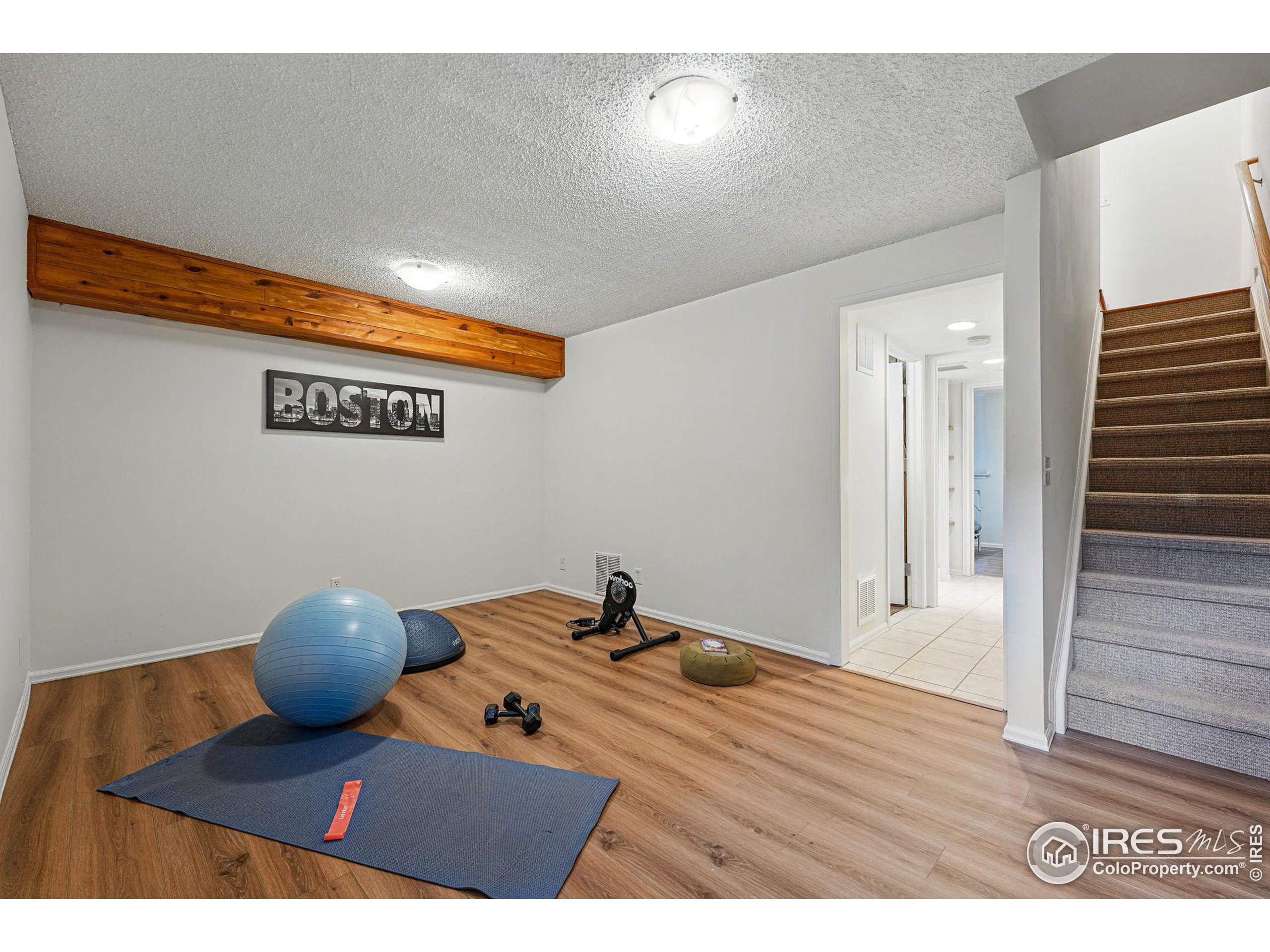 4015 Wonderland Hill Ave