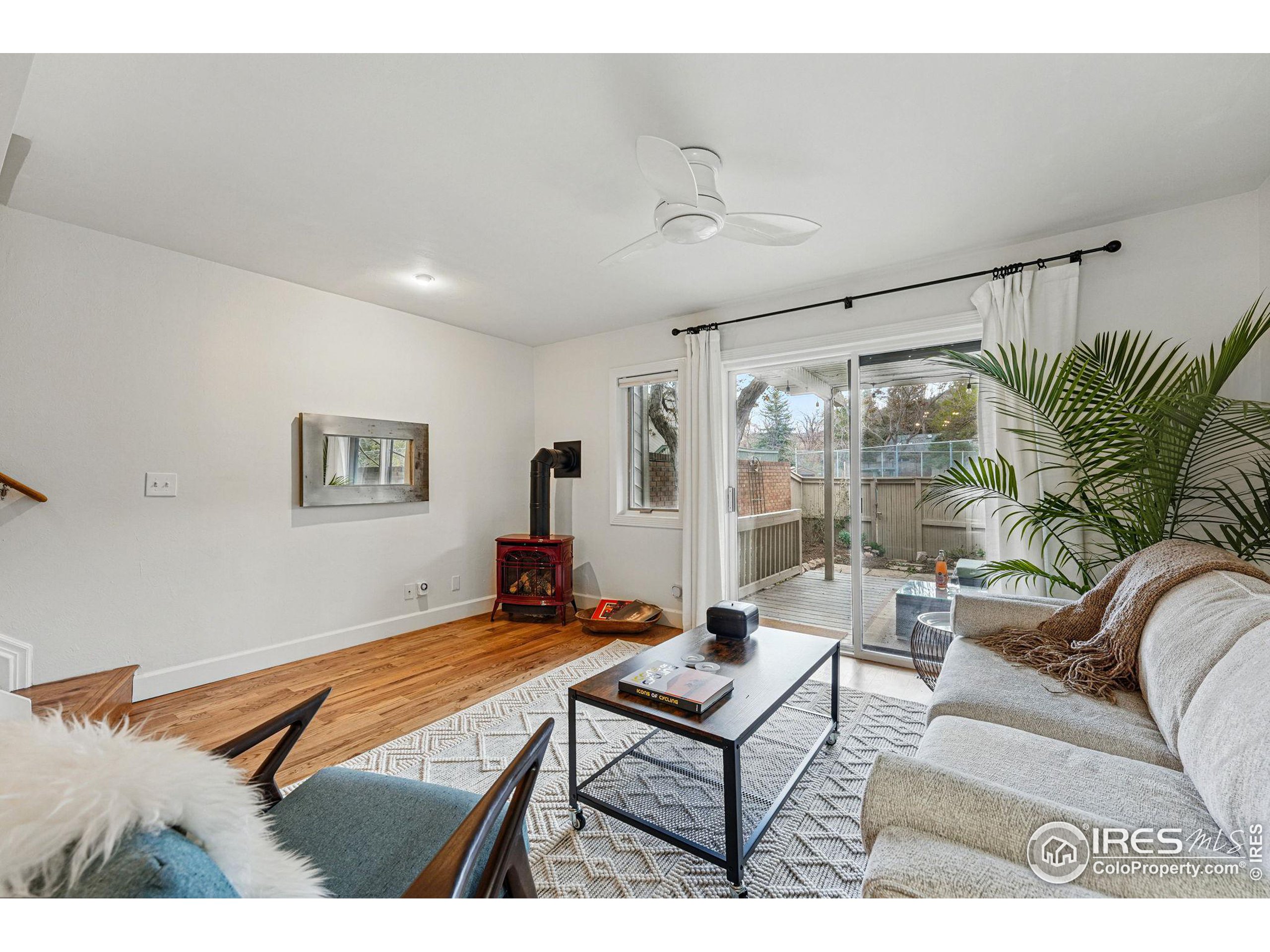 4015 Wonderland Hill Ave