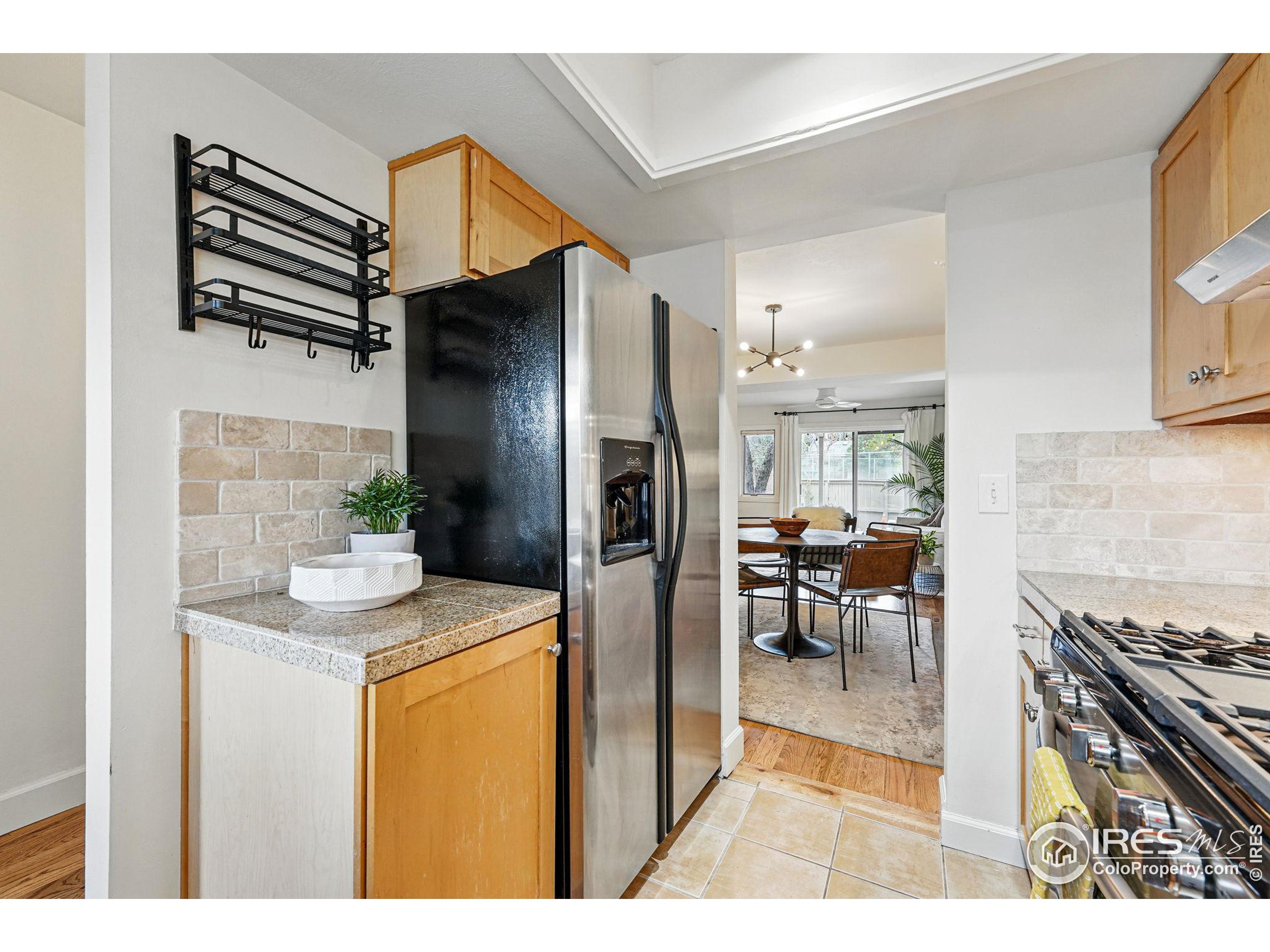 4015 Wonderland Hill Ave