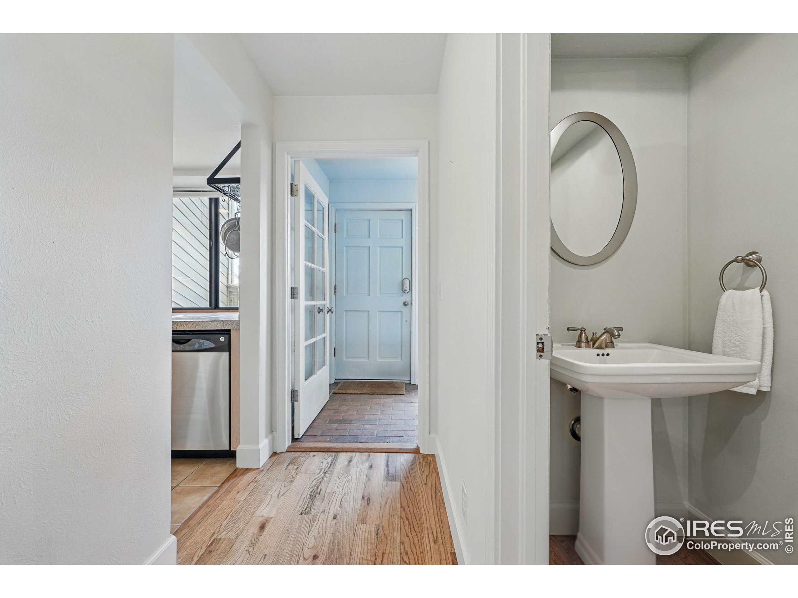 4015 Wonderland Hill Ave