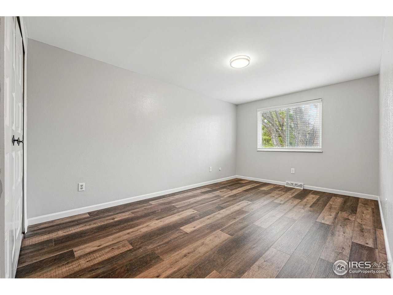 9601 Sierra Dr