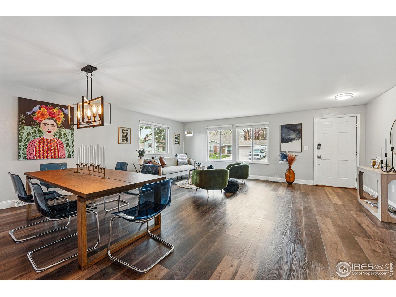 9601 Sierra Dr