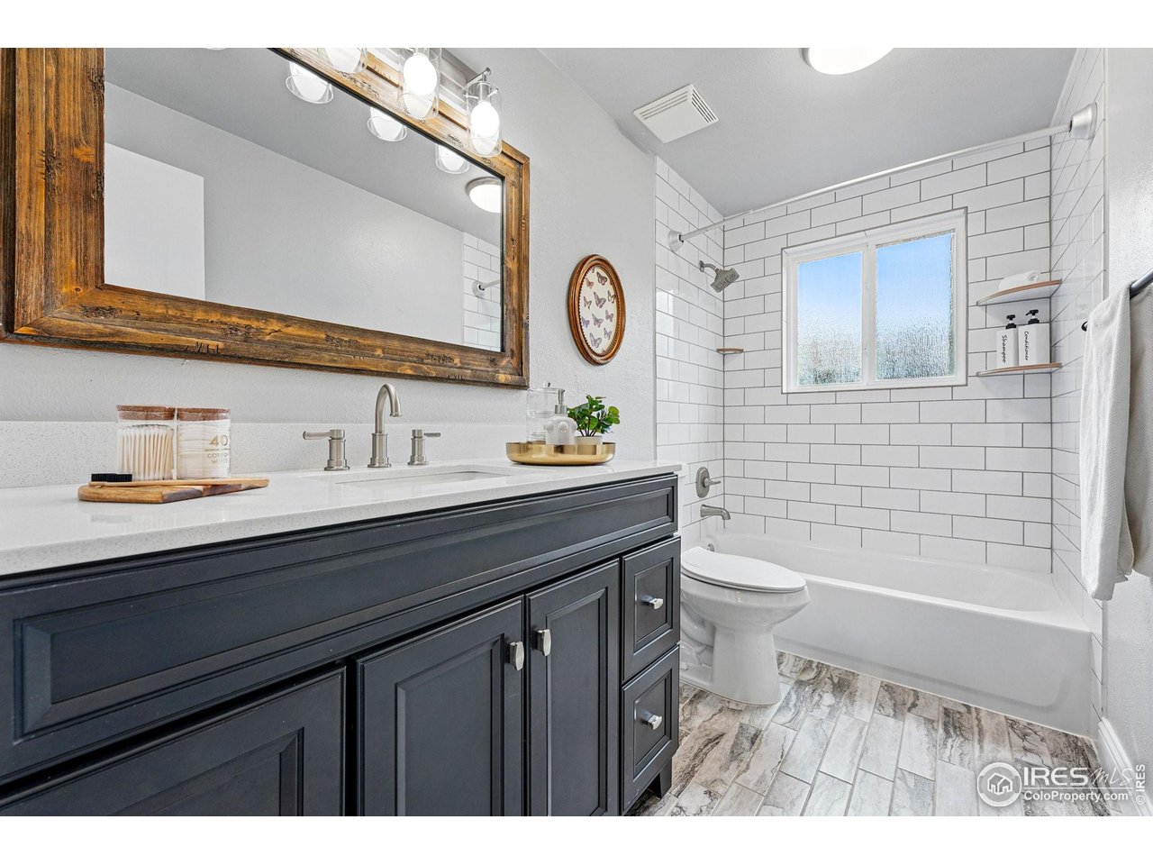 9601 Sierra Dr