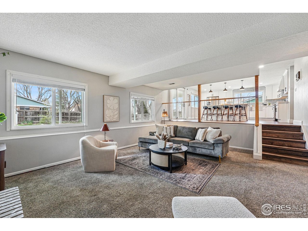 9601 Sierra Dr