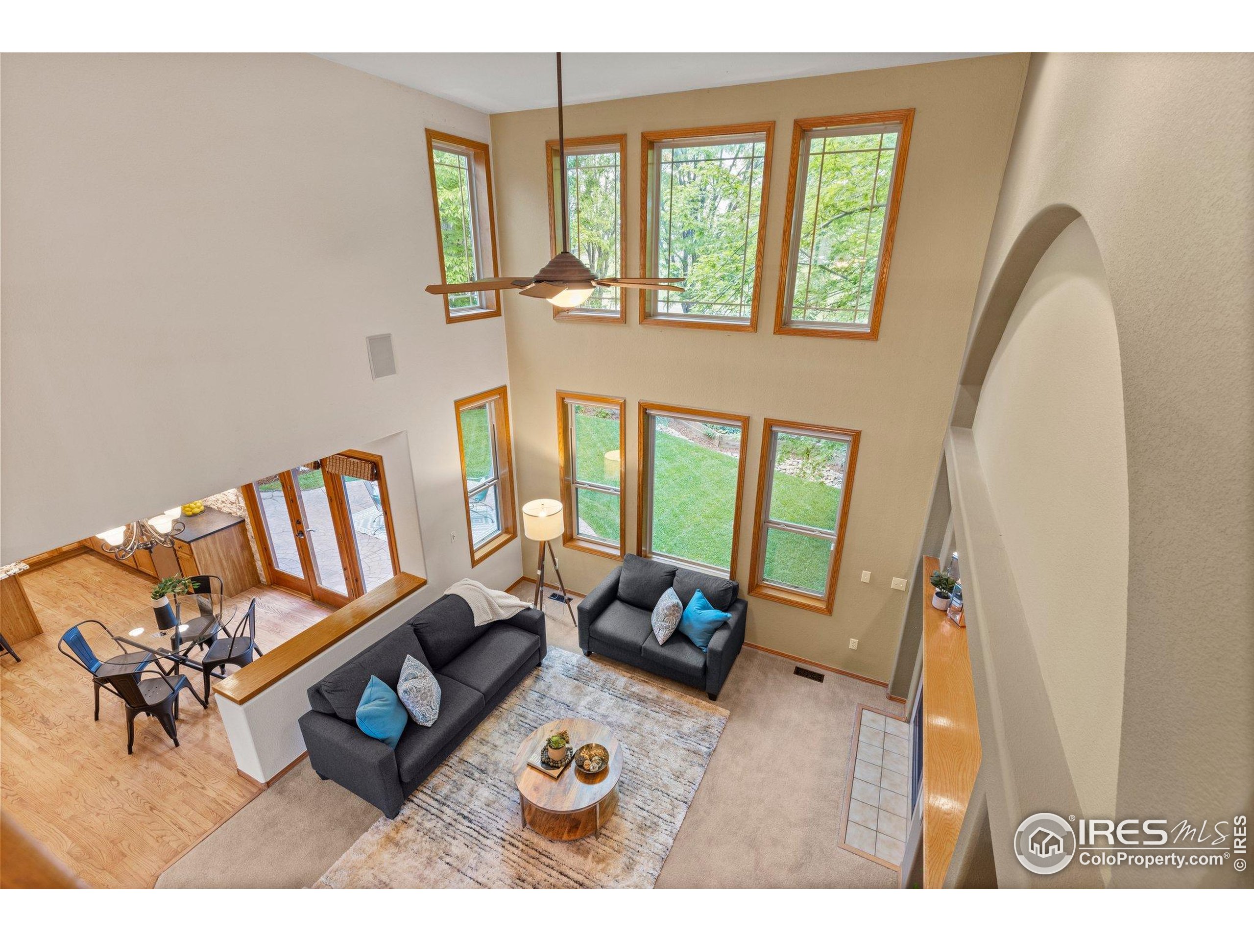 1401 Clover Creek Dr