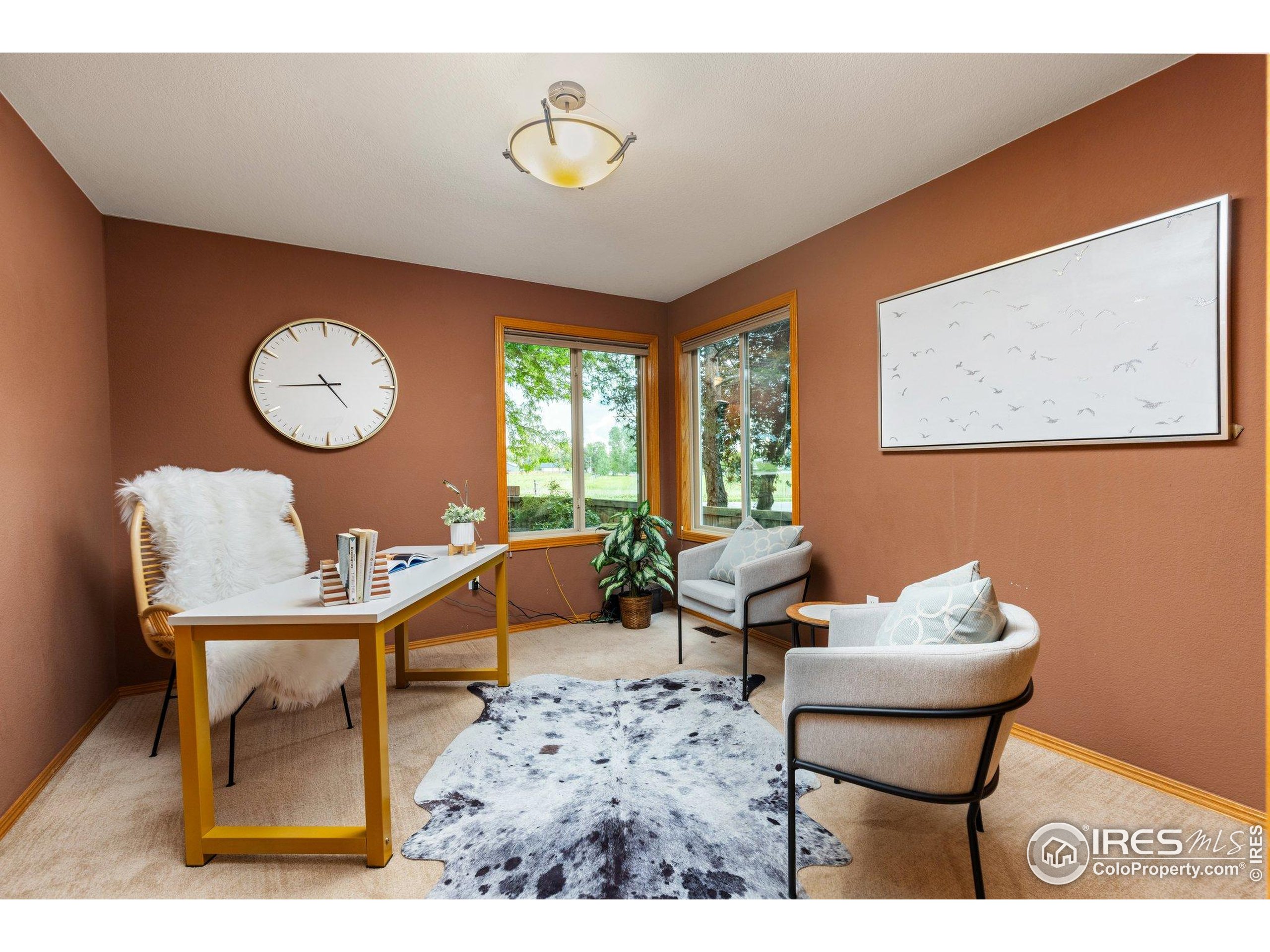 1401 Clover Creek Dr