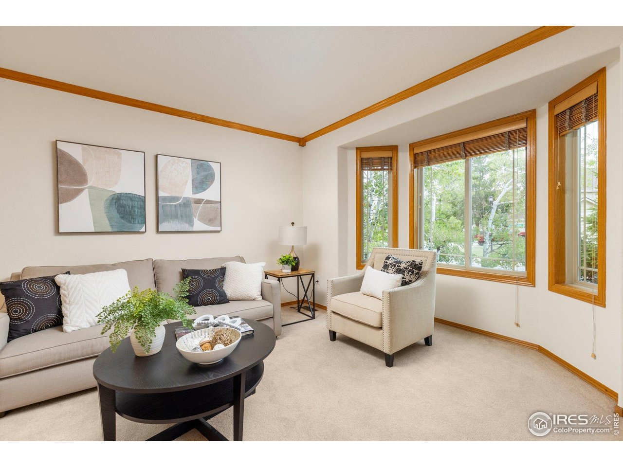 1401 Clover Creek Dr