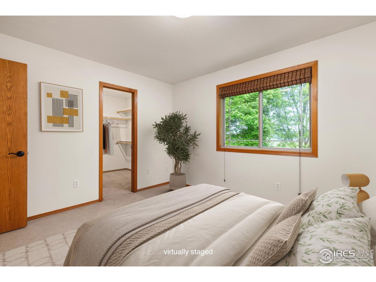 1401 Clover Creek Dr