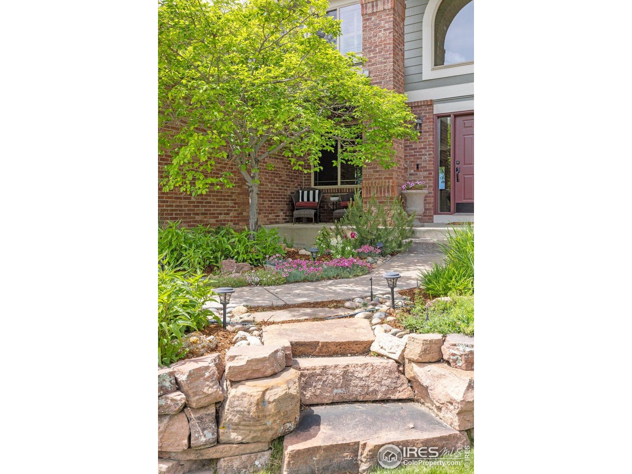 1401 Clover Creek Dr