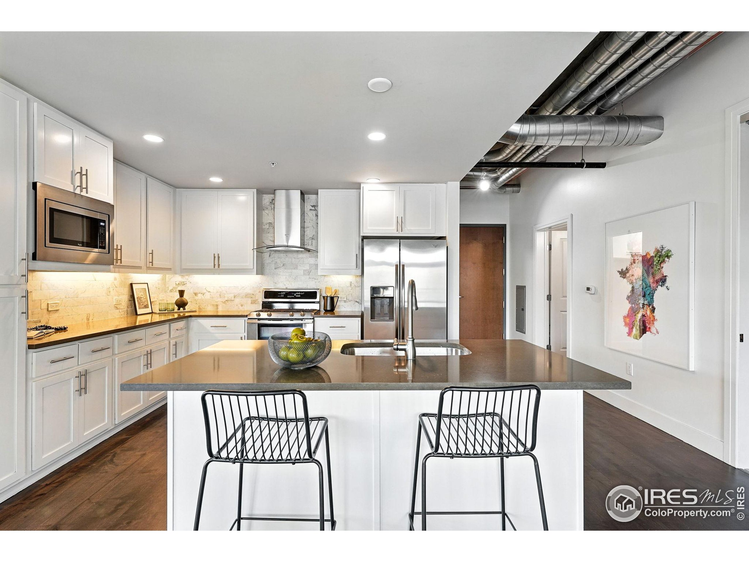 3401 Arapahoe Ave 420