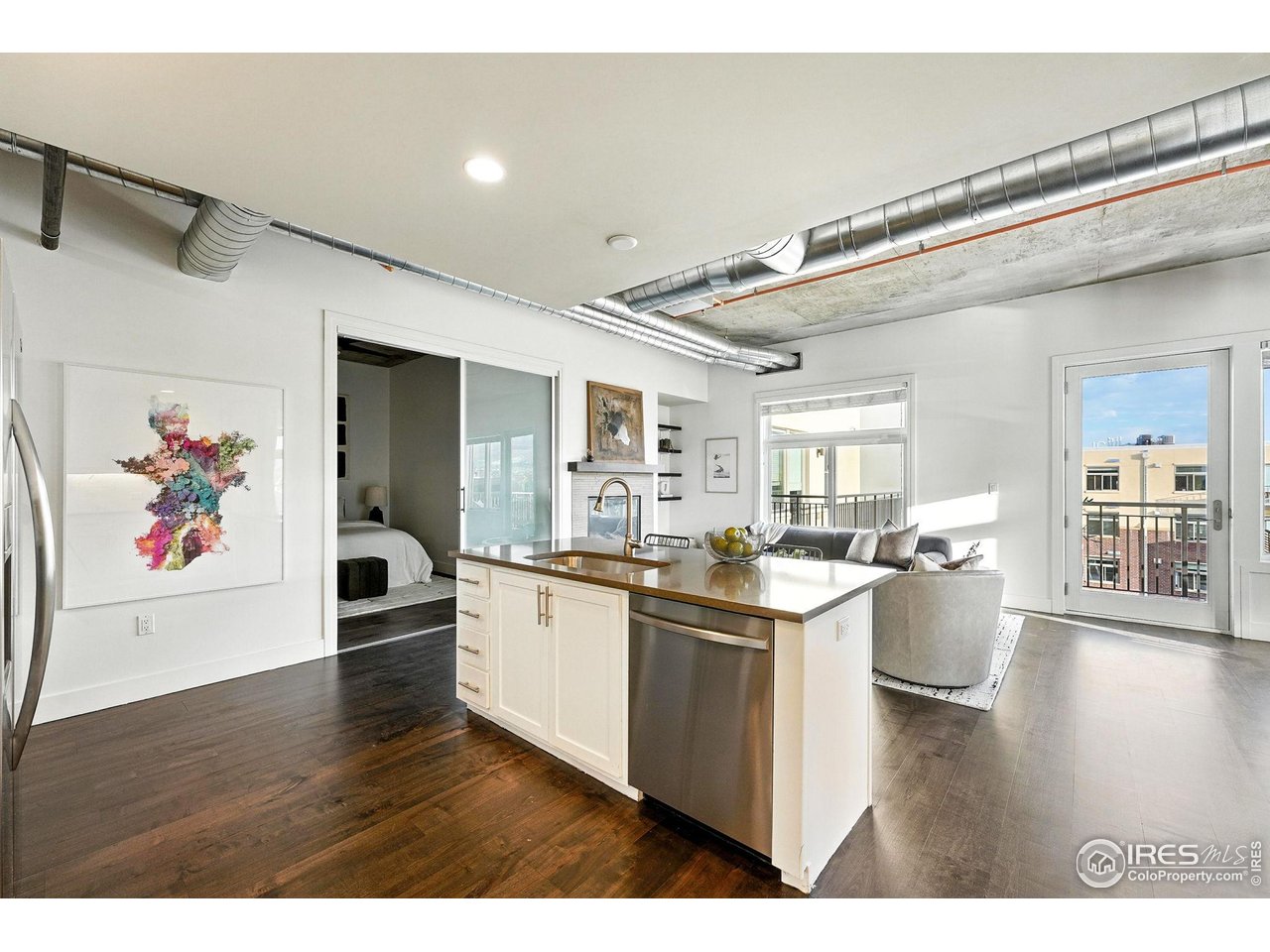 3401 Arapahoe Ave 420