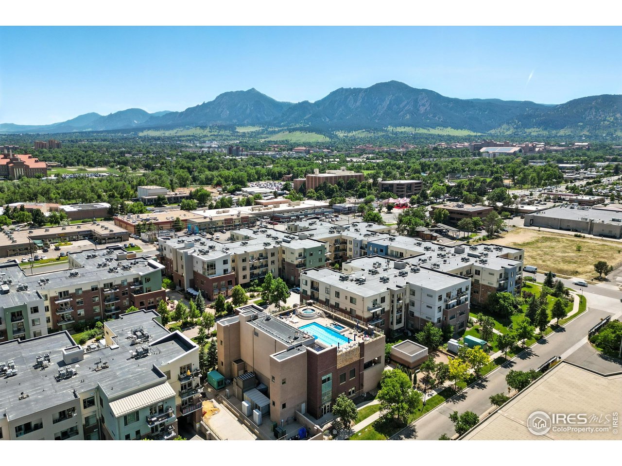 3401 Arapahoe Ave 420