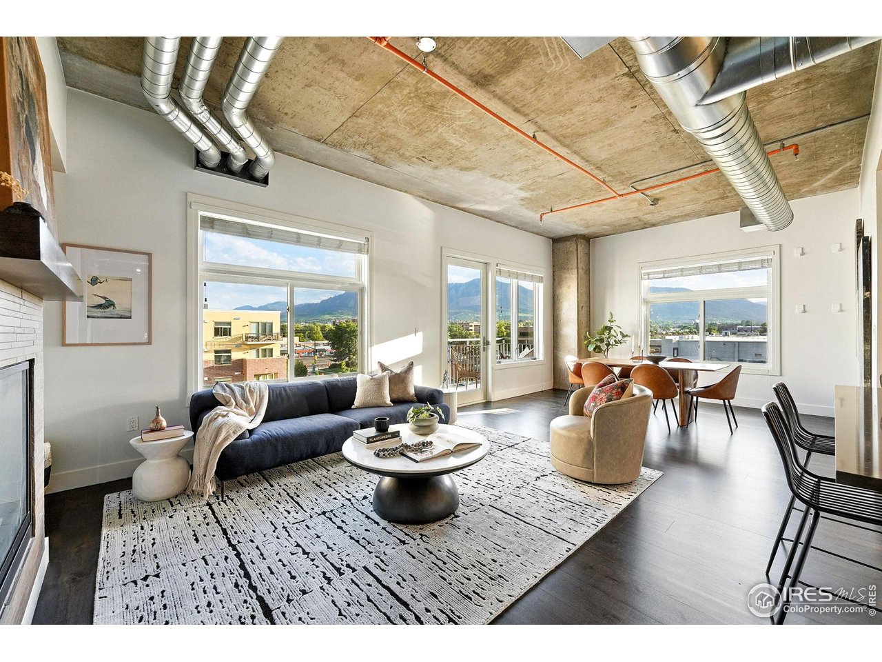 3401 Arapahoe Ave 420