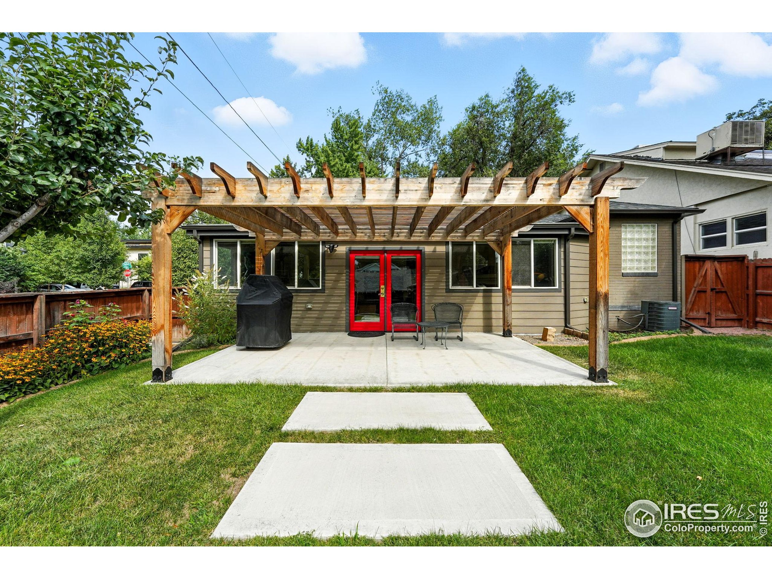 1305 S Gaylord St