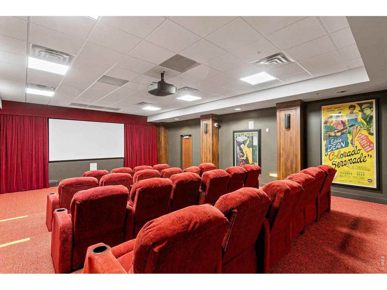 3301 Arapahoe Ave 319