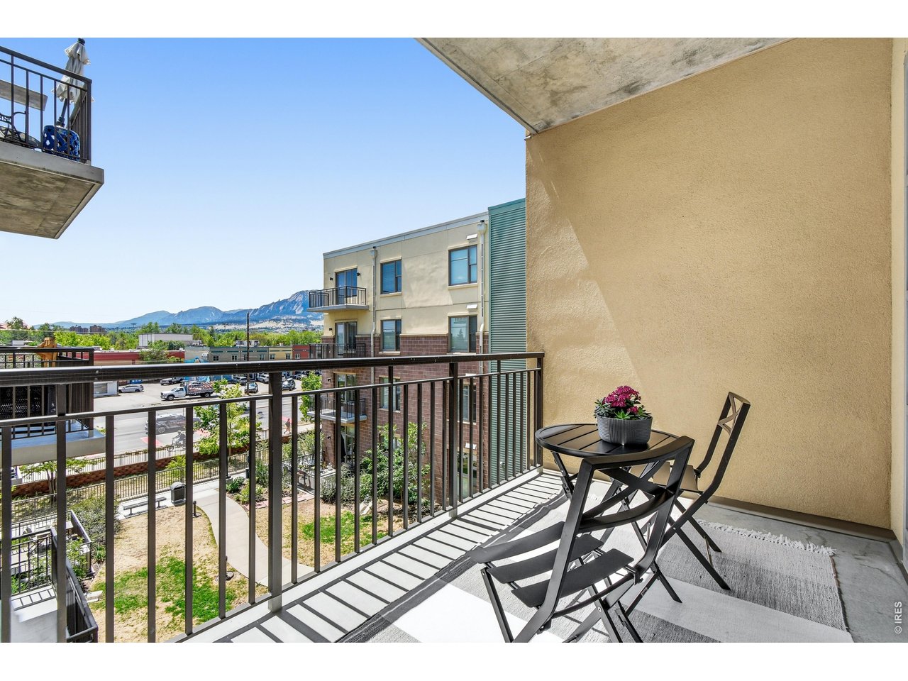 3301 Arapahoe Ave 319