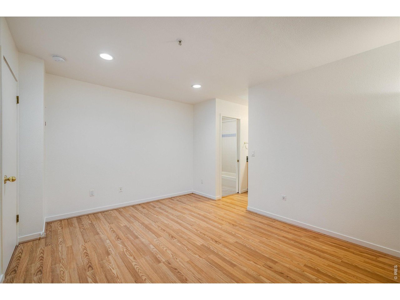 836 Walnut St B