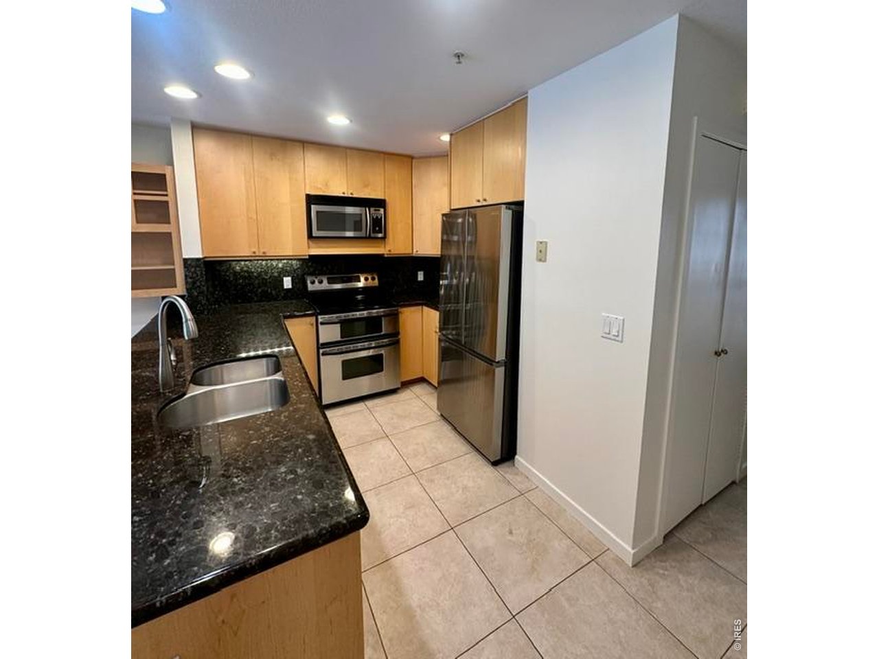 836 Walnut St B