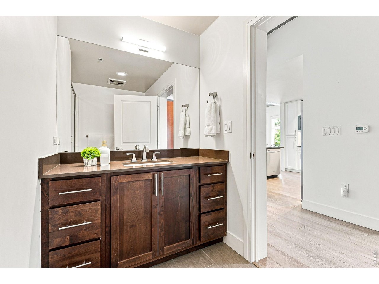 3401 Arapahoe Ave 220