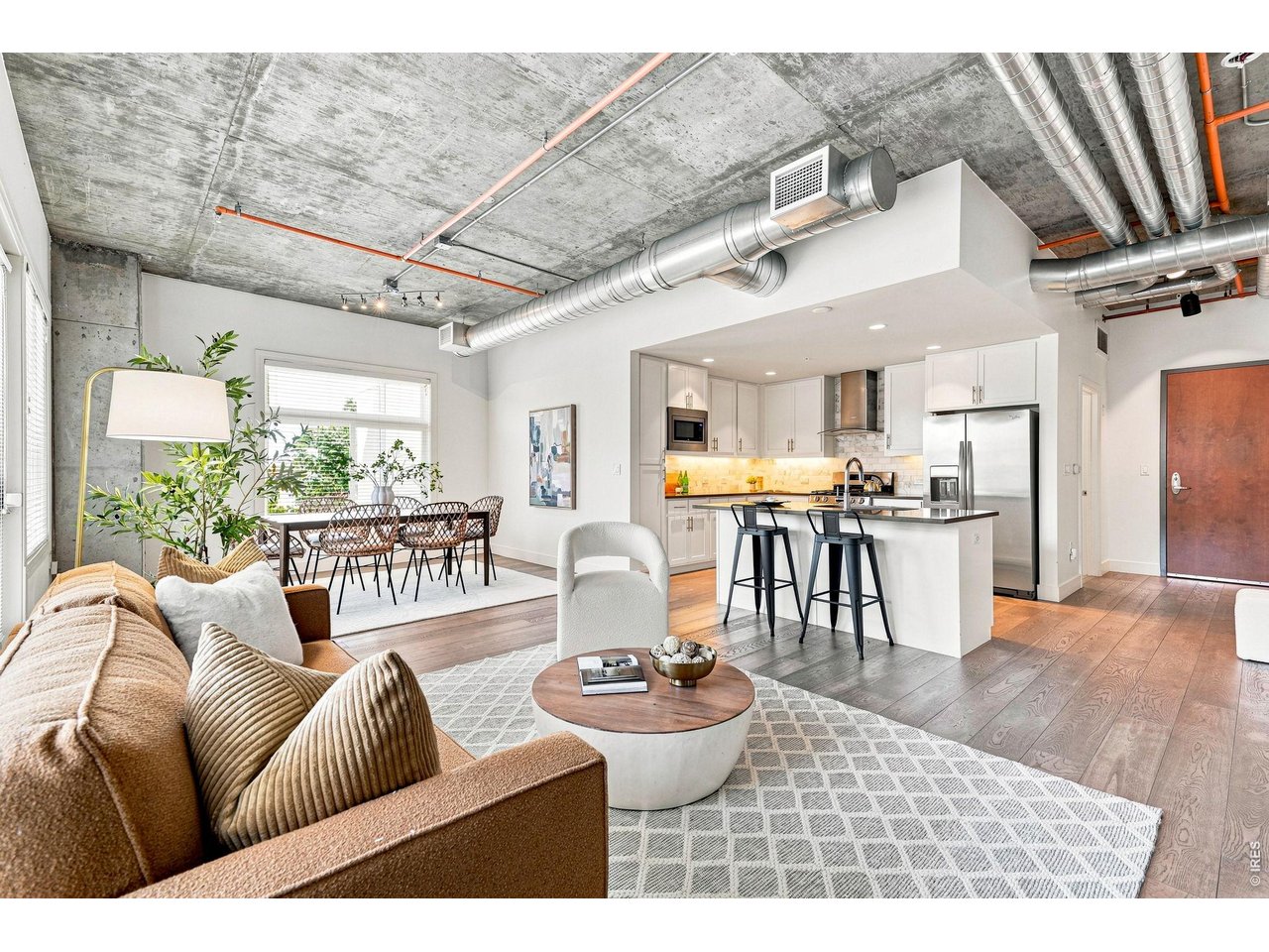 3401 Arapahoe Ave 220