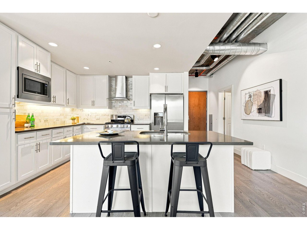 3401 Arapahoe Ave 220