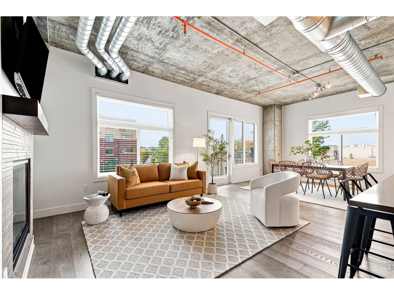 3401 Arapahoe Ave 220