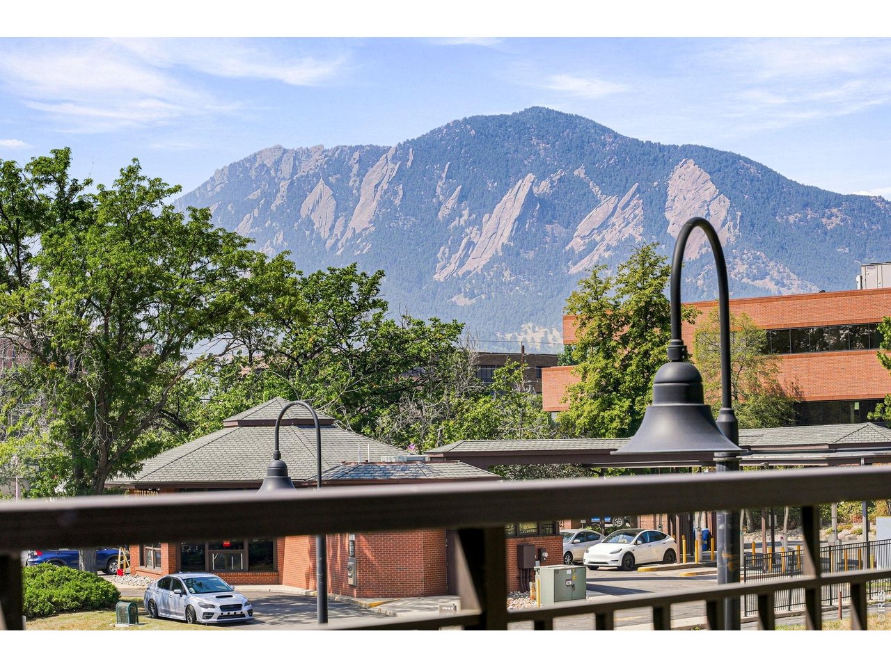 3401 Arapahoe Ave 220