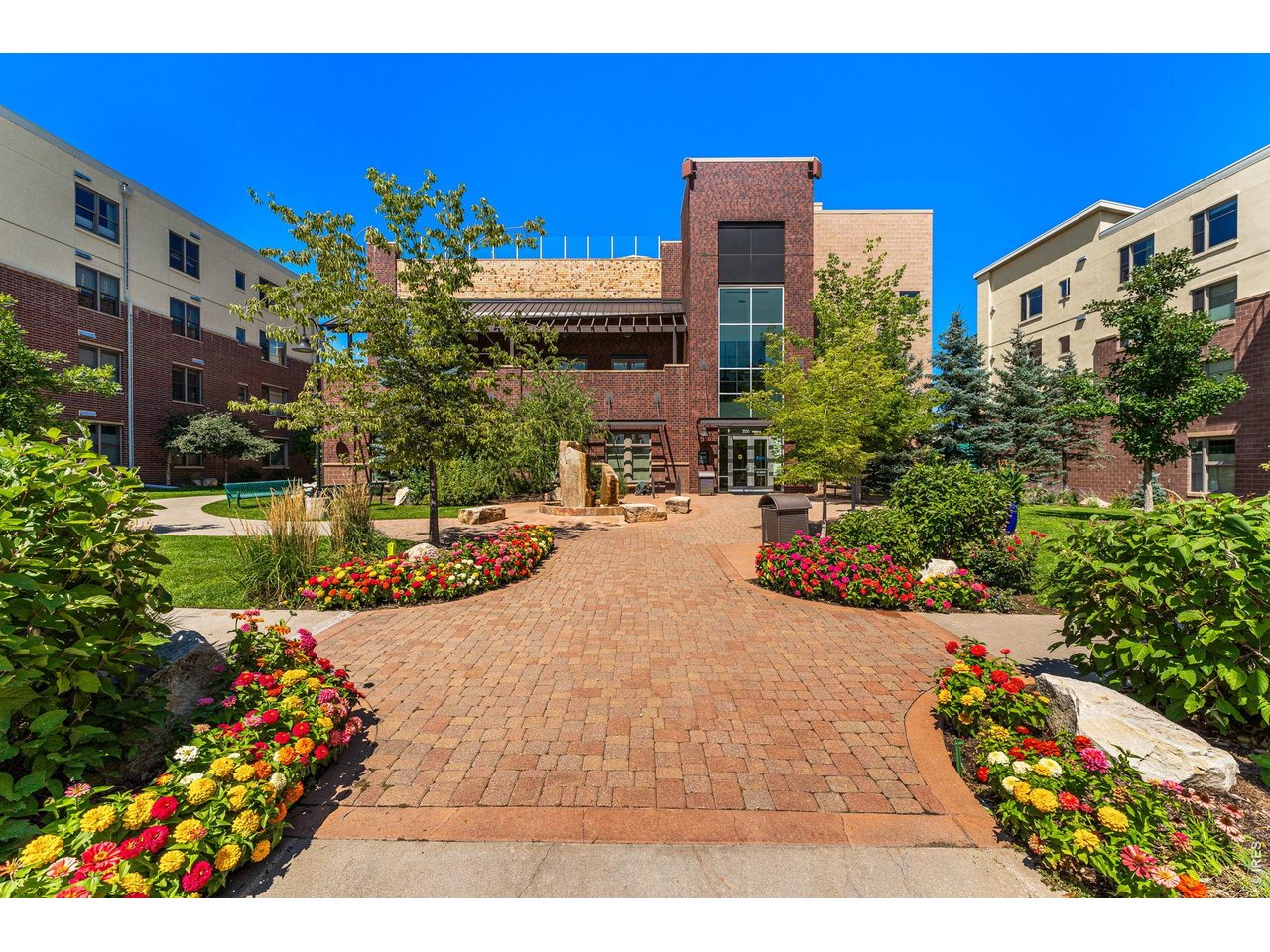 3401 Arapahoe Ave 220