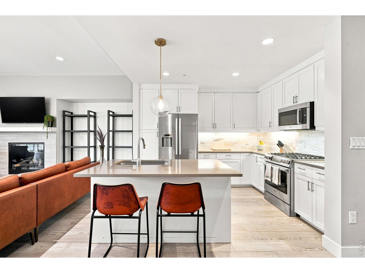 3301 Arapahoe Ave 229