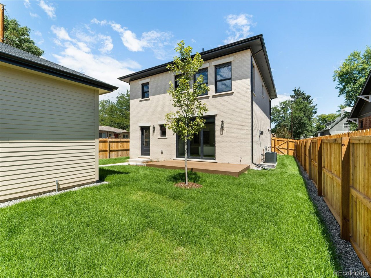 2630 W 37th Ave