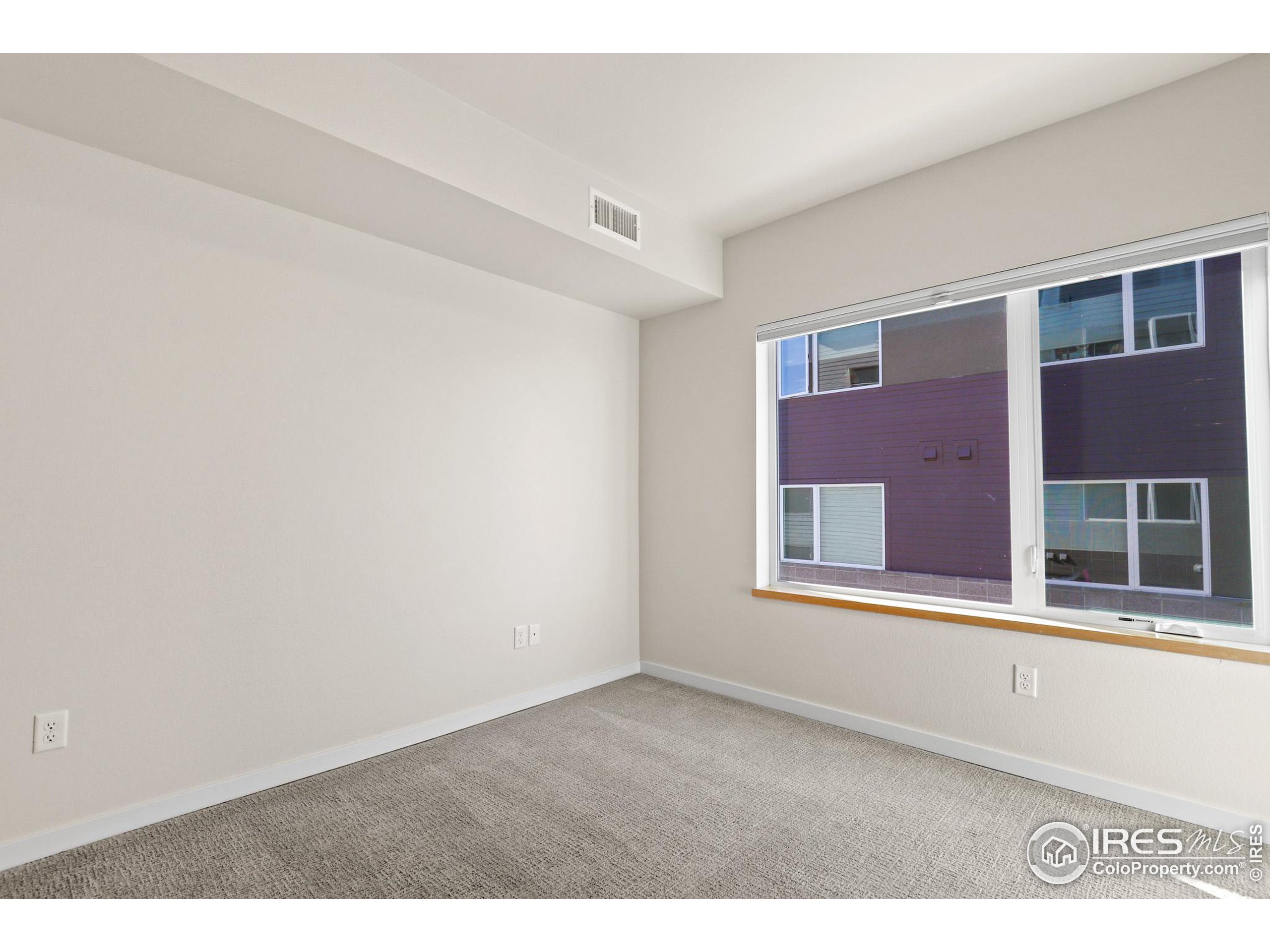 1320 Snowberry Ln 202