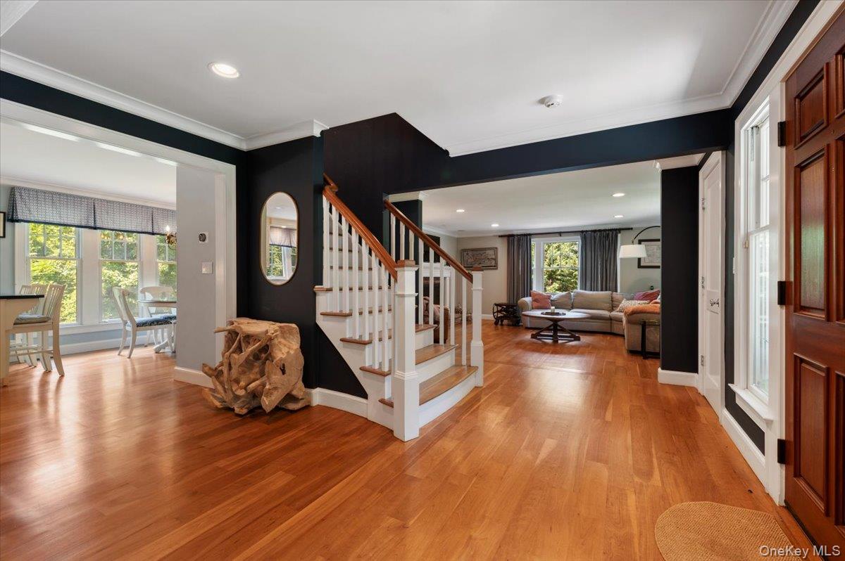 5 Fox Hunt Court