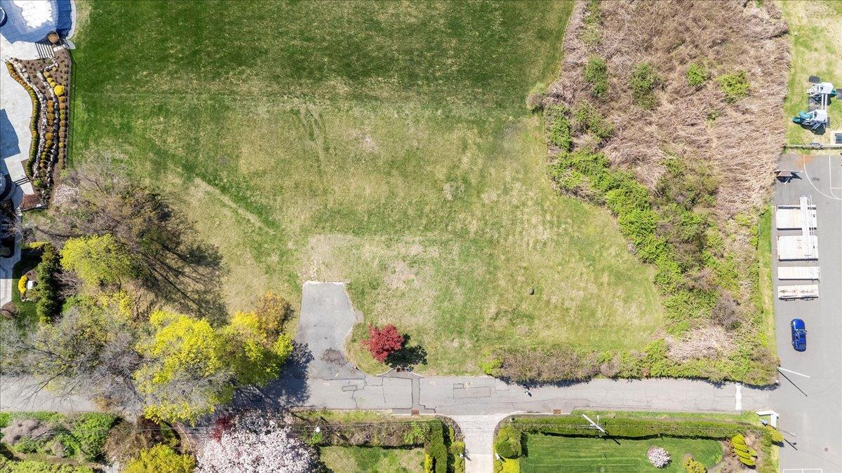 36 Bay Crest Drive
