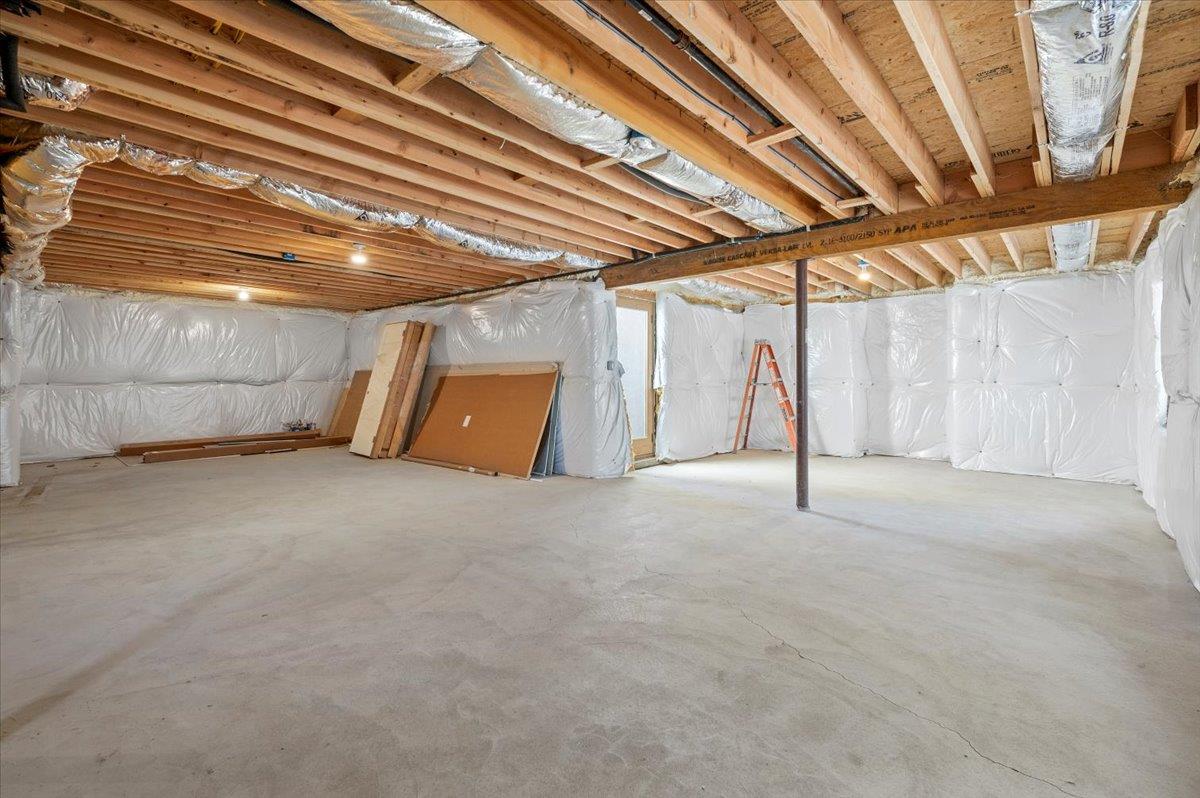 211 E Pulaski Road