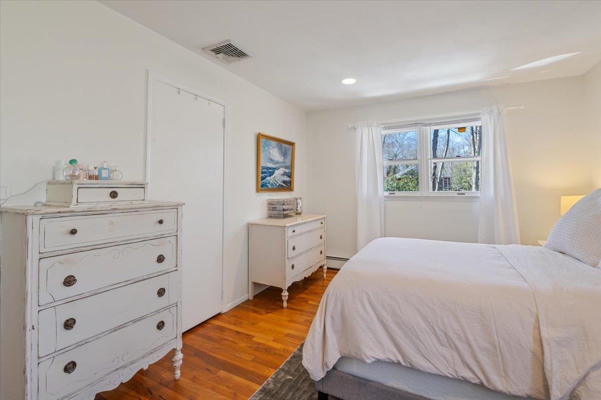96 Bay Road
