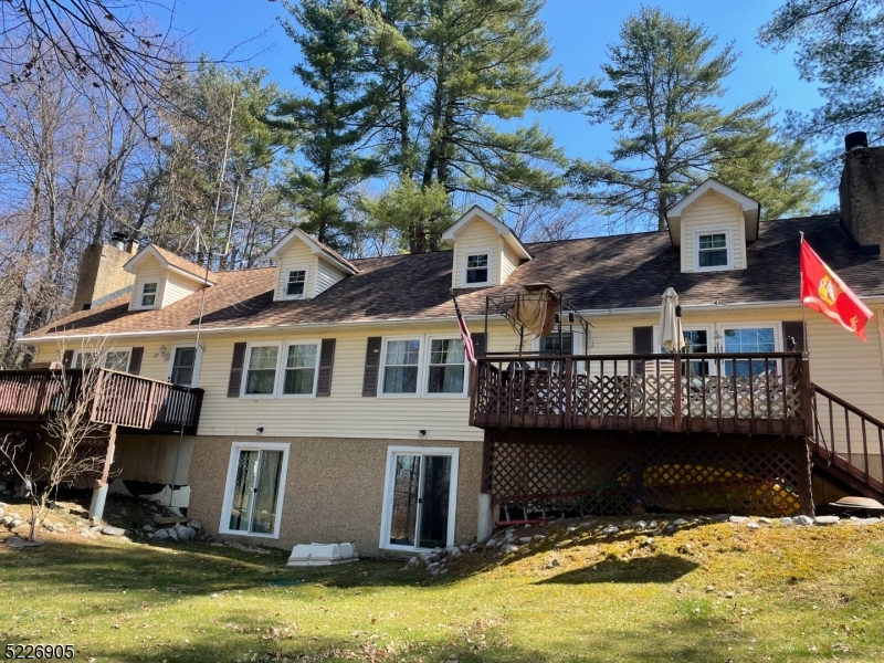 127 Hemlock