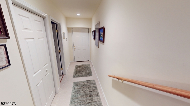 40 Clove Rd