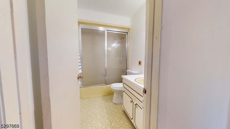 368 F Lake Shore South