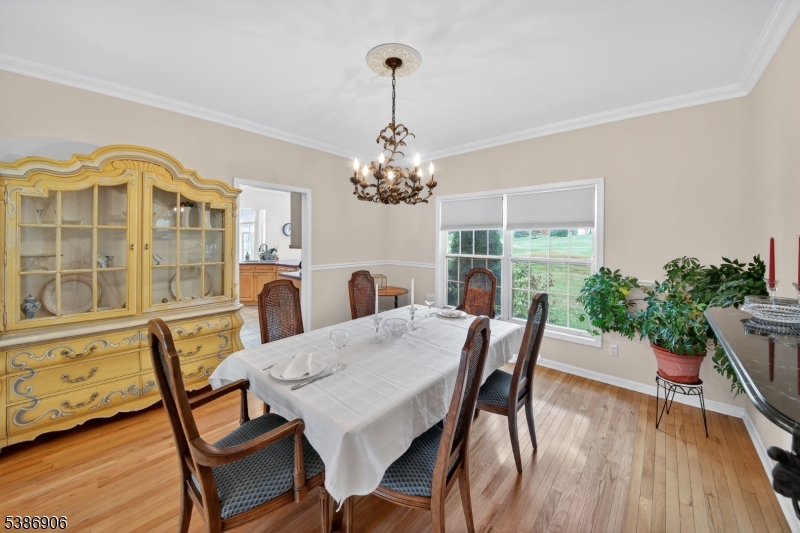 5 Rock Oak Ct