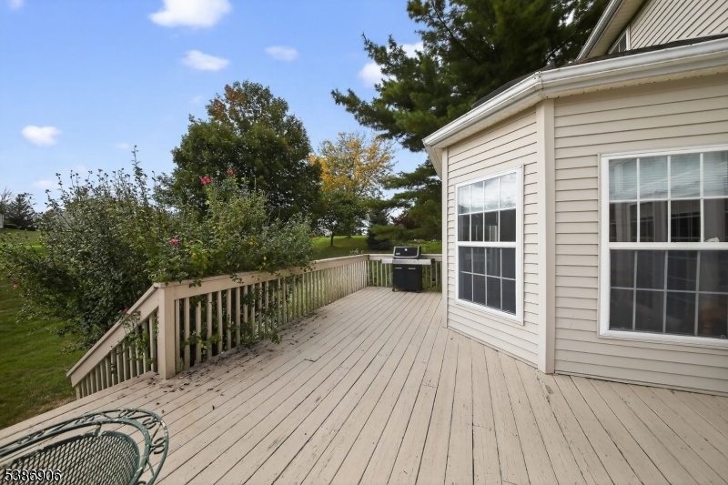 5 Rock Oak Ct
