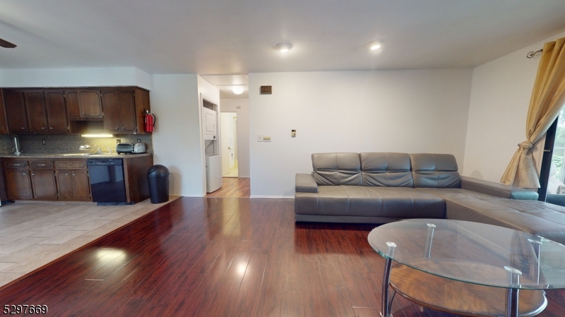 368- F Lake Shore South F