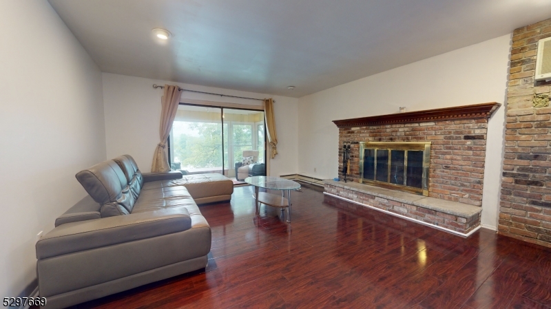 368- F Lake Shore South F