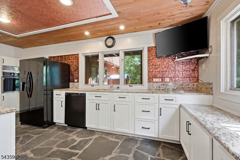 229 Clove Road
