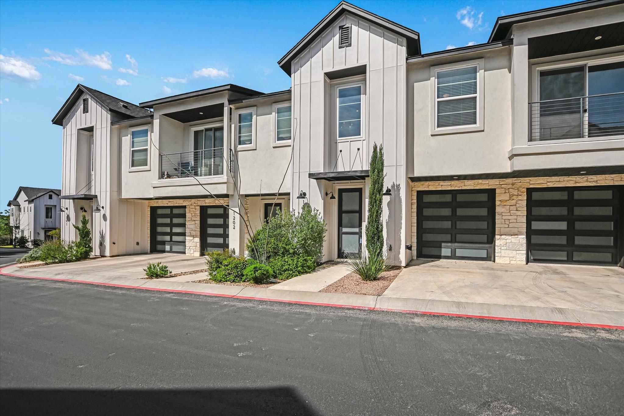 12001 Vista Parke DR # 1203