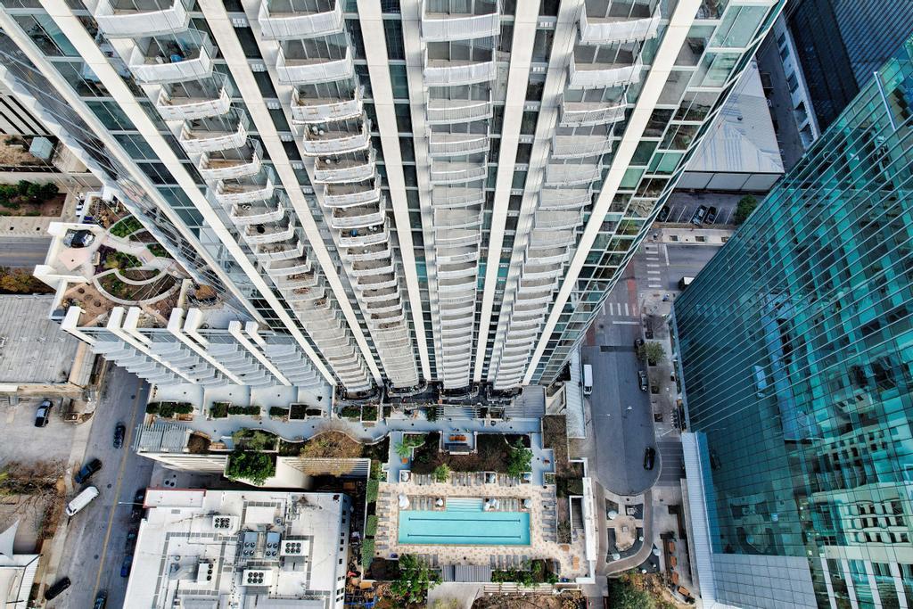 360 Nueces ST # 1318