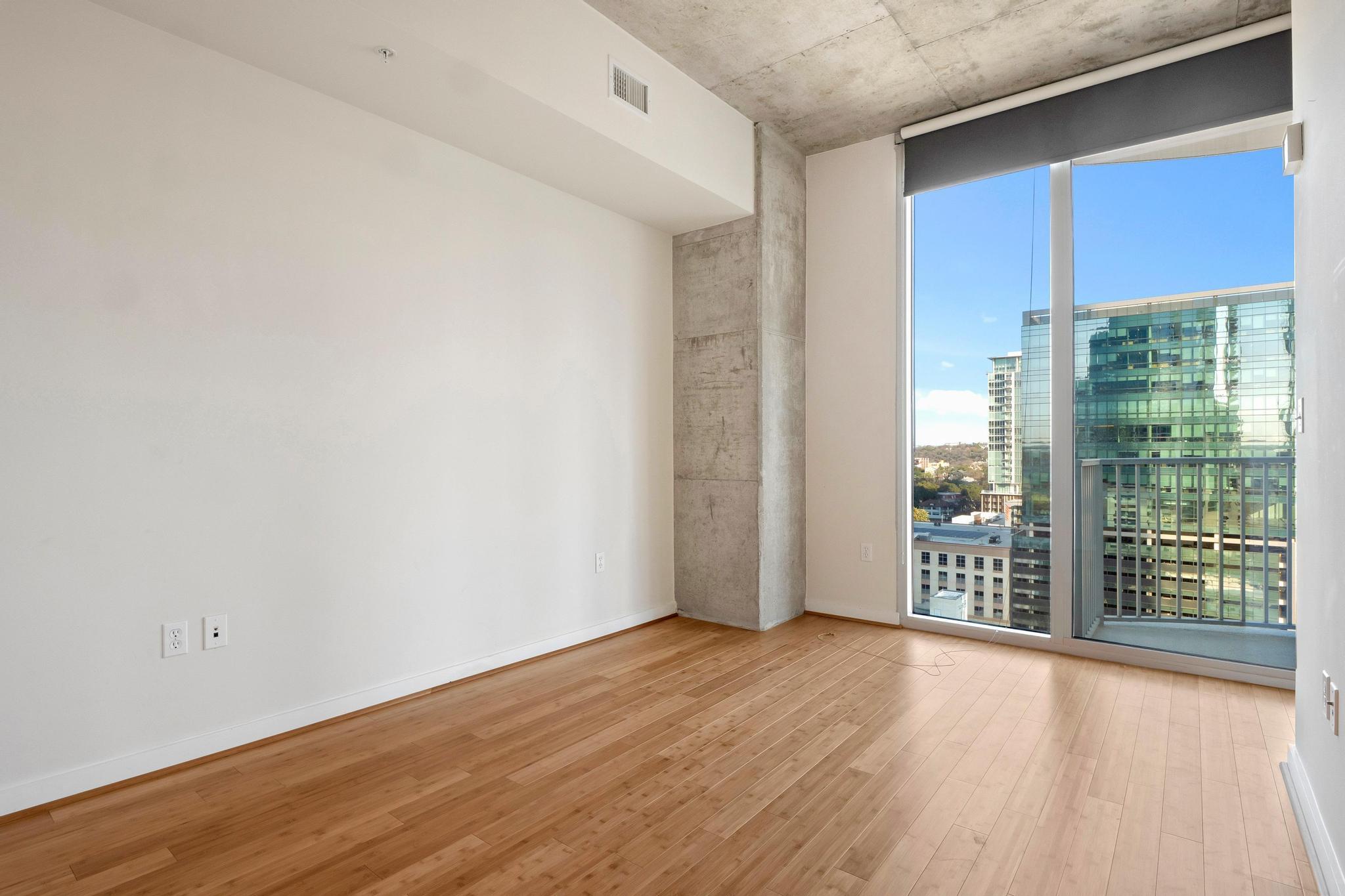 360 Nueces ST # 1318