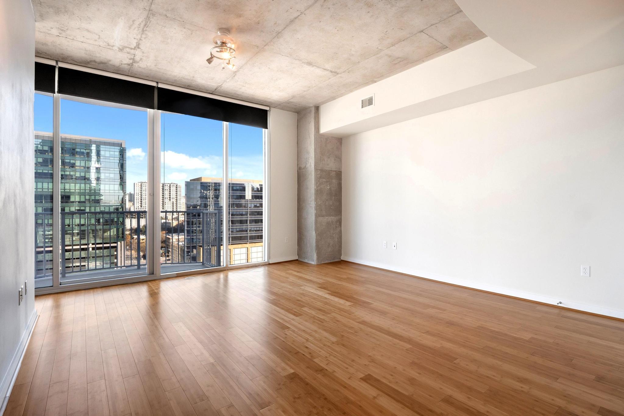 360 Nueces ST # 1318