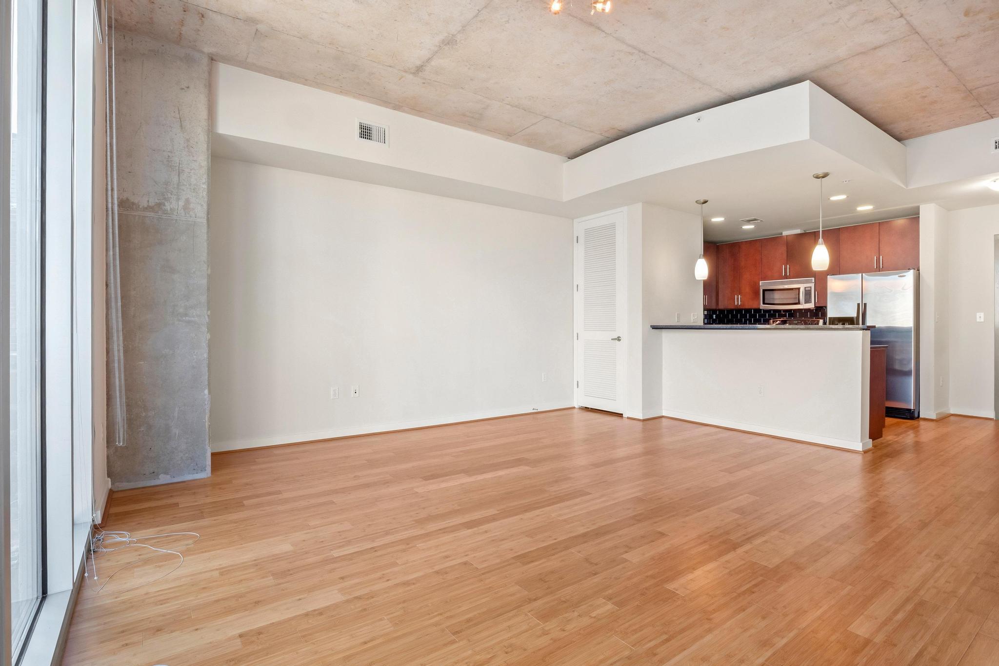 360 Nueces ST # 1318
